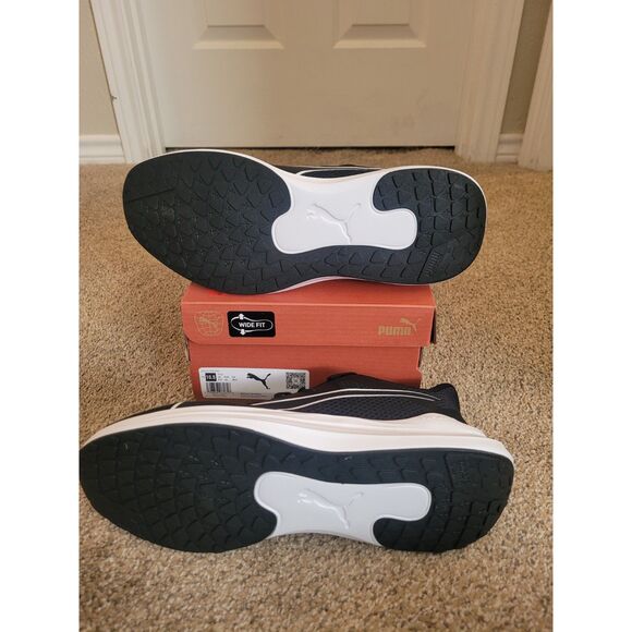 Puma Reflect Lite Wide Men\'s Size 10.5 Black White Running Shoes NIB